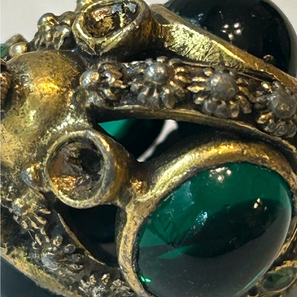 Vintage Gold and Green Pendant - Picture 7 of 14